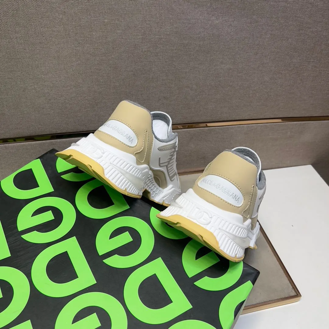 ⬛️Men's shoes 💰p560 [DG～] Couple casual shoes 2024z cabinet sales simultaneously 🔶Size: 35-44#️⃣ 🔷5 colors🔜The upper is made of multi-material splicing ➕Towel lining, comfortable and breathable, sole: original comfortable and wear-resistant outsole, ⚠️real thing📱photographed🎬real thing is better📢📢📢